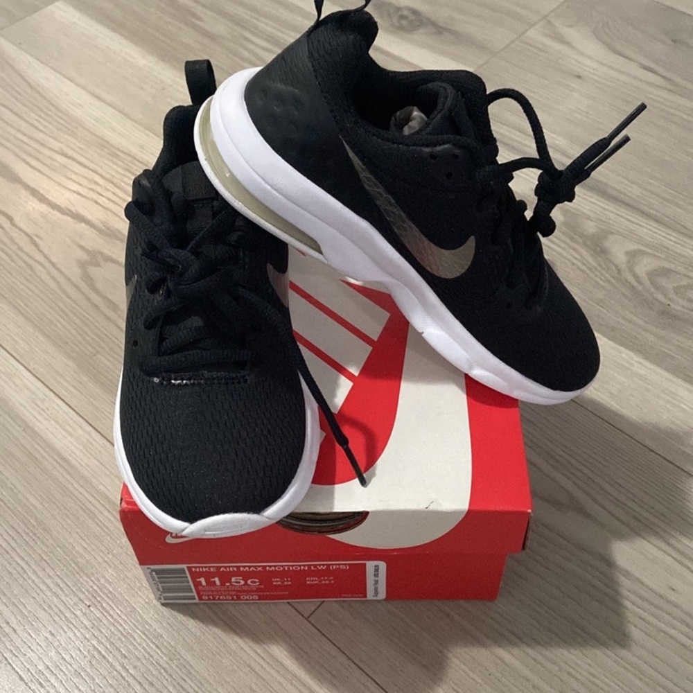 Nike Air Max Motion LW PS Kid's Shoes 11C